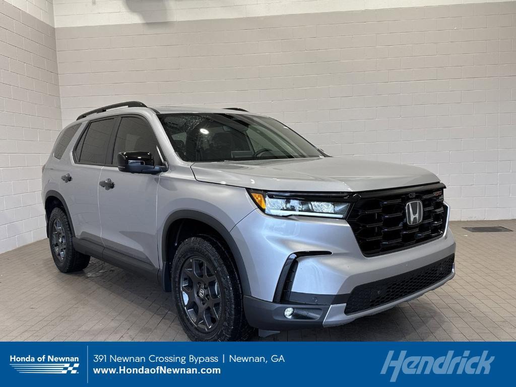 new 2025 Honda Pilot car, priced at $48,816