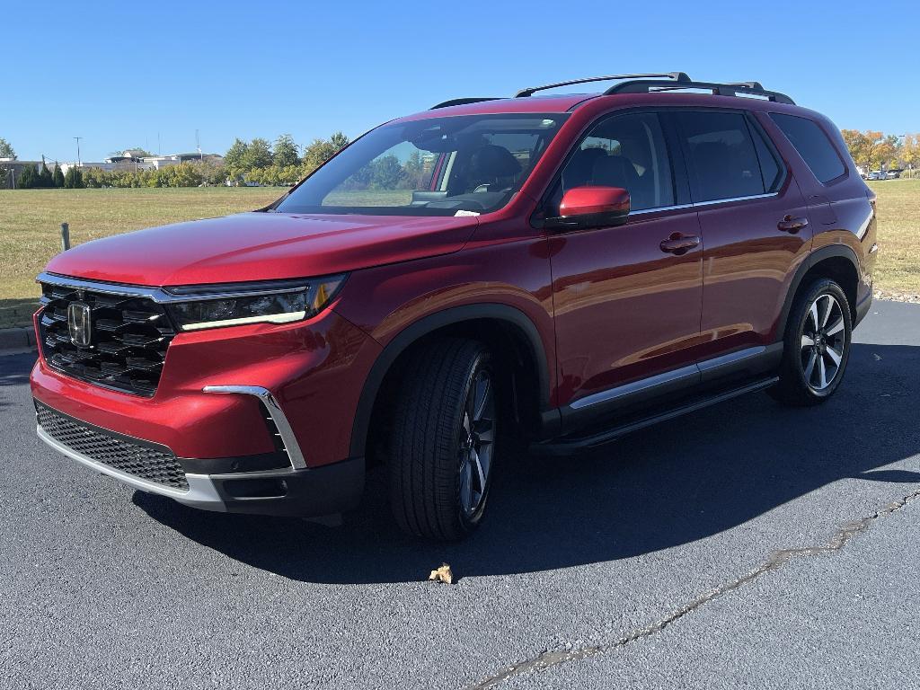 used 2023 Honda Pilot car, priced at $45,871