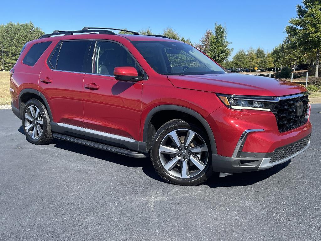 used 2023 Honda Pilot car, priced at $45,871