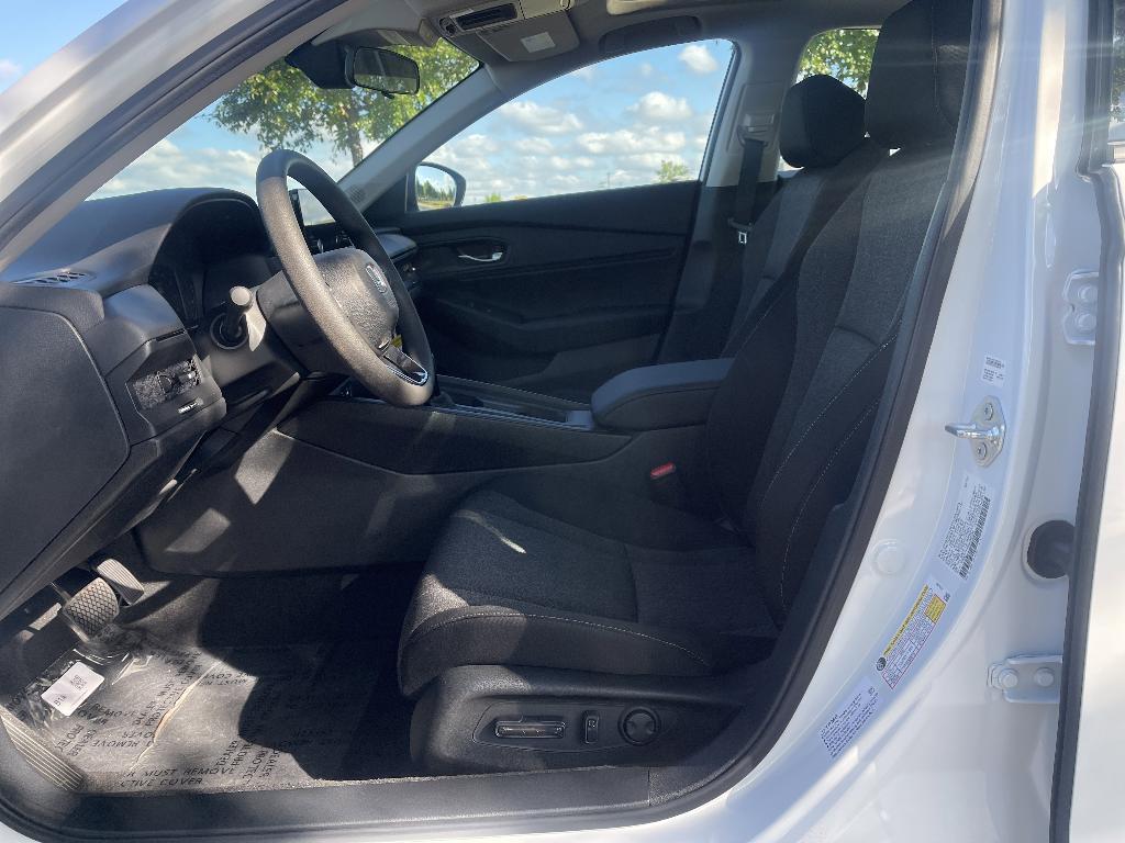 new 2025 Honda Accord car, priced at $30,793