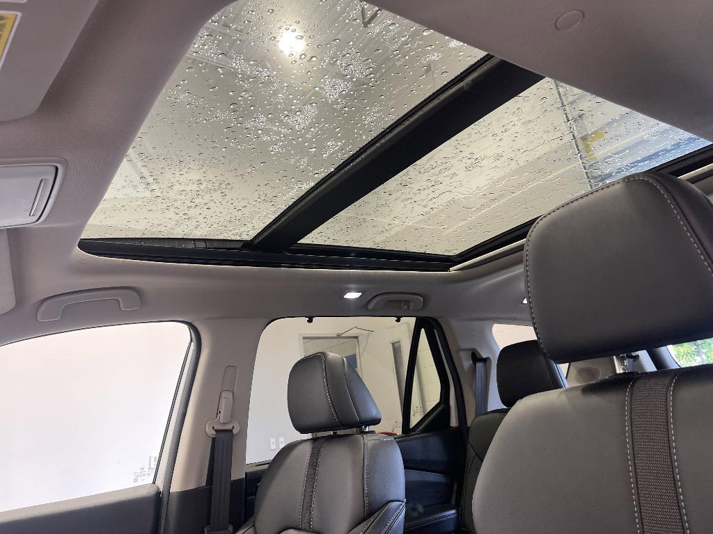 used 2025 Honda Pilot car, priced at $49,999