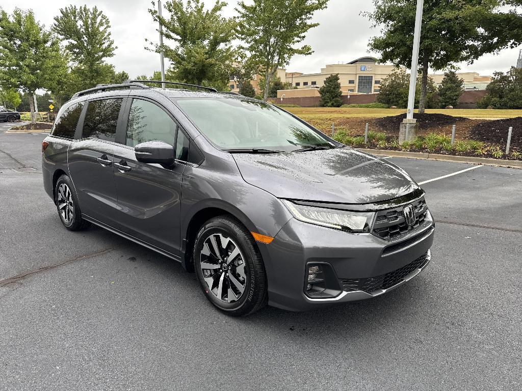 new 2026 Honda Odyssey car, priced at $43,090