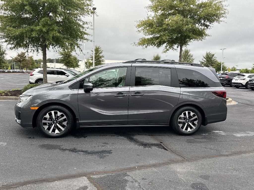 new 2026 Honda Odyssey car, priced at $43,090