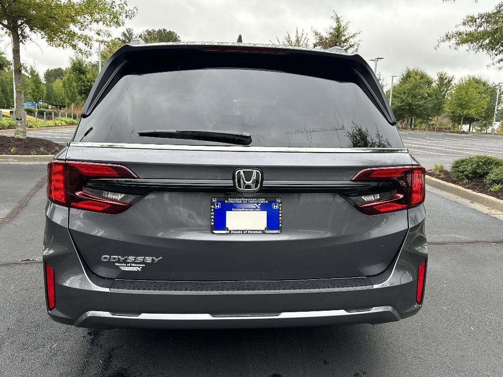 new 2026 Honda Odyssey car, priced at $43,090