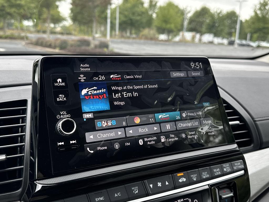 new 2026 Honda Odyssey car, priced at $43,090