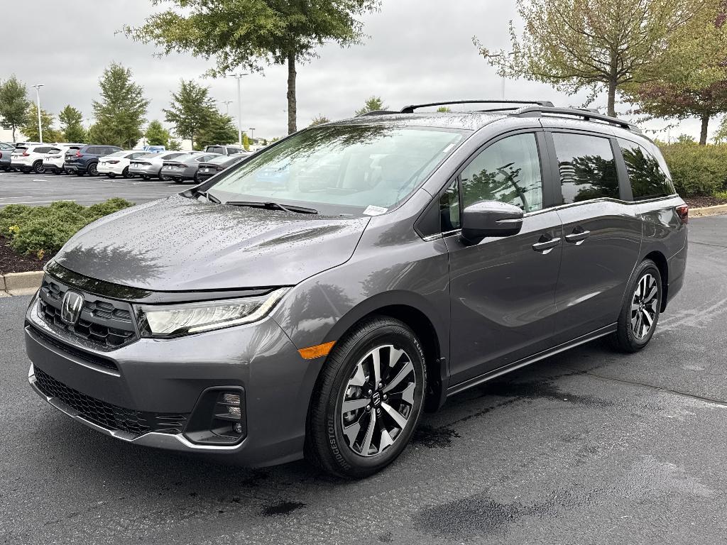 new 2026 Honda Odyssey car, priced at $43,090