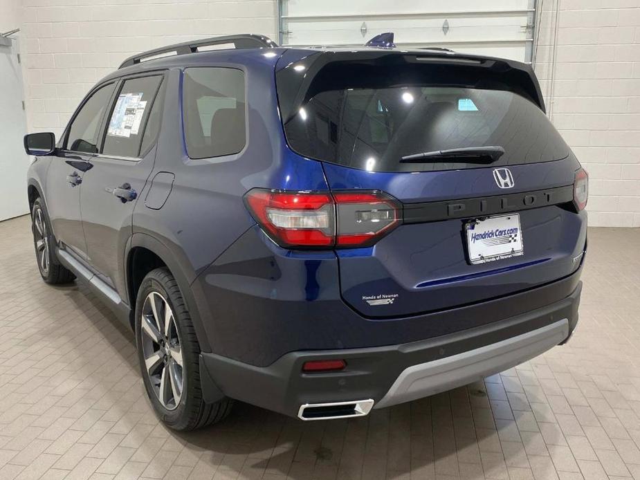 new 2025 Honda Pilot car, priced at $46,939