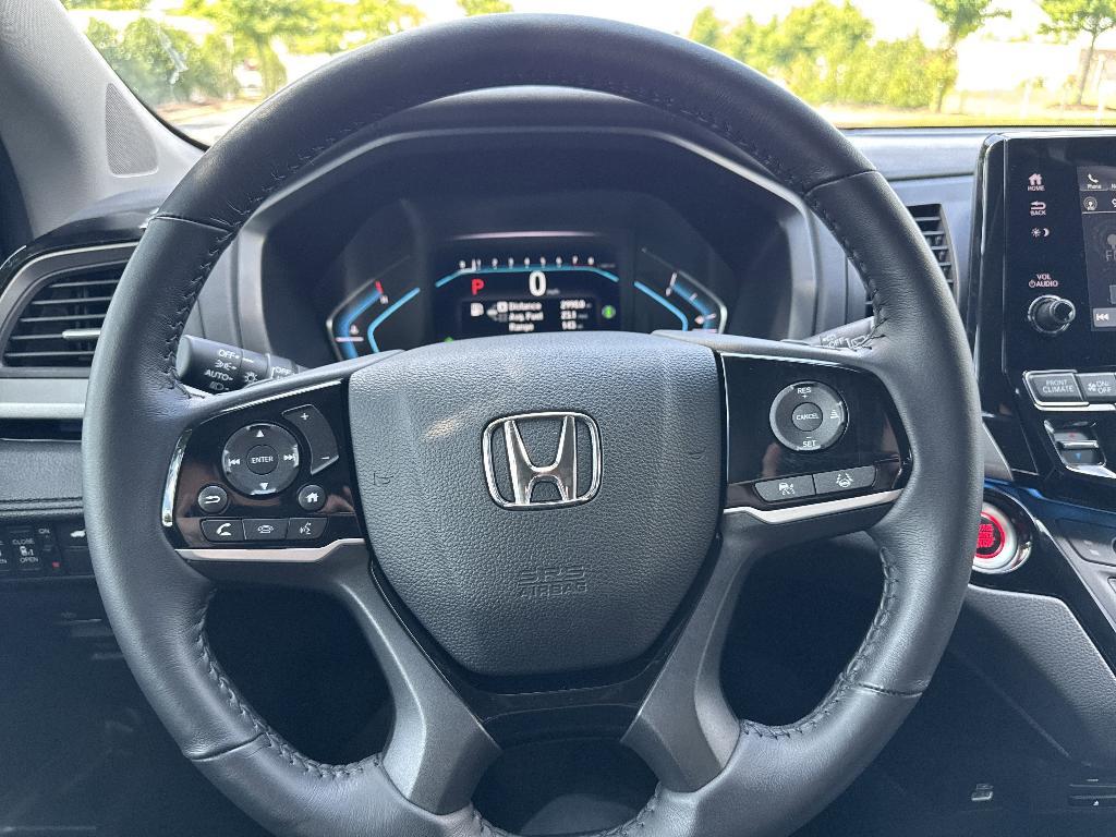 used 2024 Honda Odyssey car, priced at $43,220