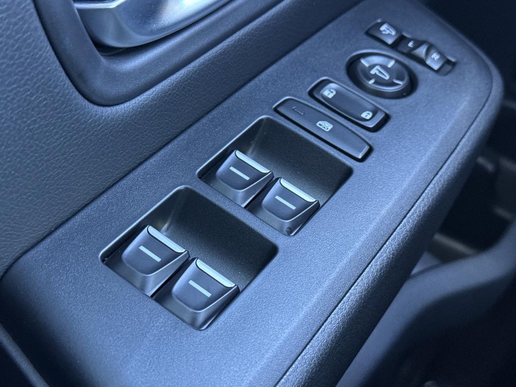 new 2025 Honda Pilot car, priced at $48,370