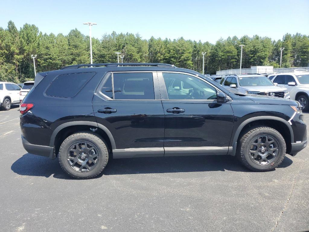 new 2025 Honda Pilot car, priced at $47,804