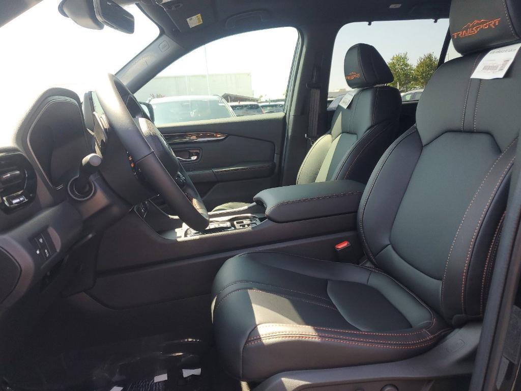 new 2025 Honda Pilot car, priced at $47,804