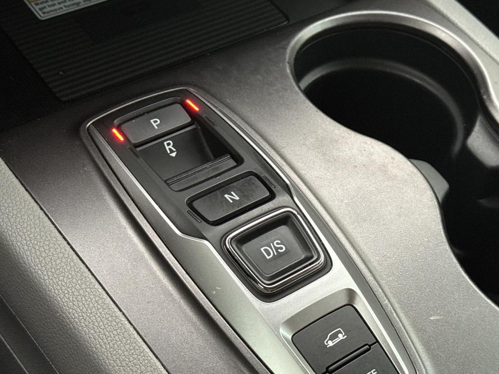 used 2022 Honda Pilot car, priced at $30,596