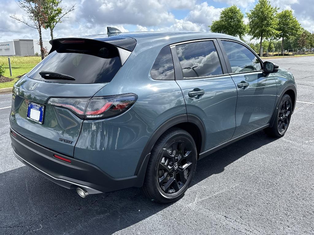 new 2025 Honda HR-V car, priced at $28,211