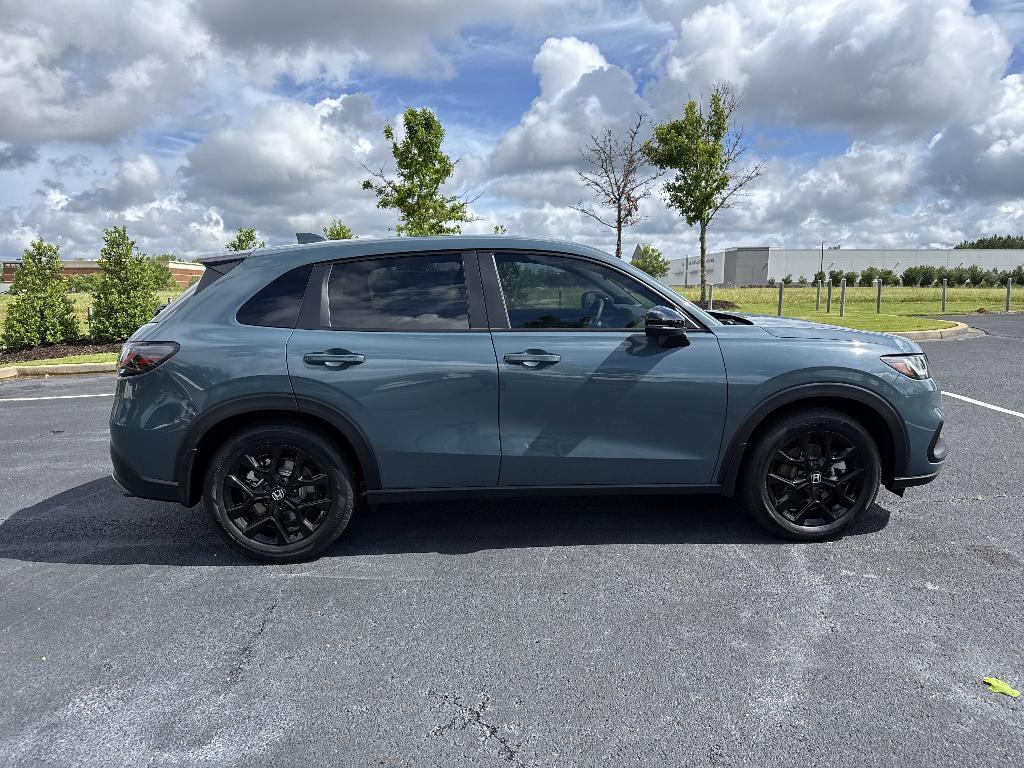 new 2025 Honda HR-V car, priced at $28,211