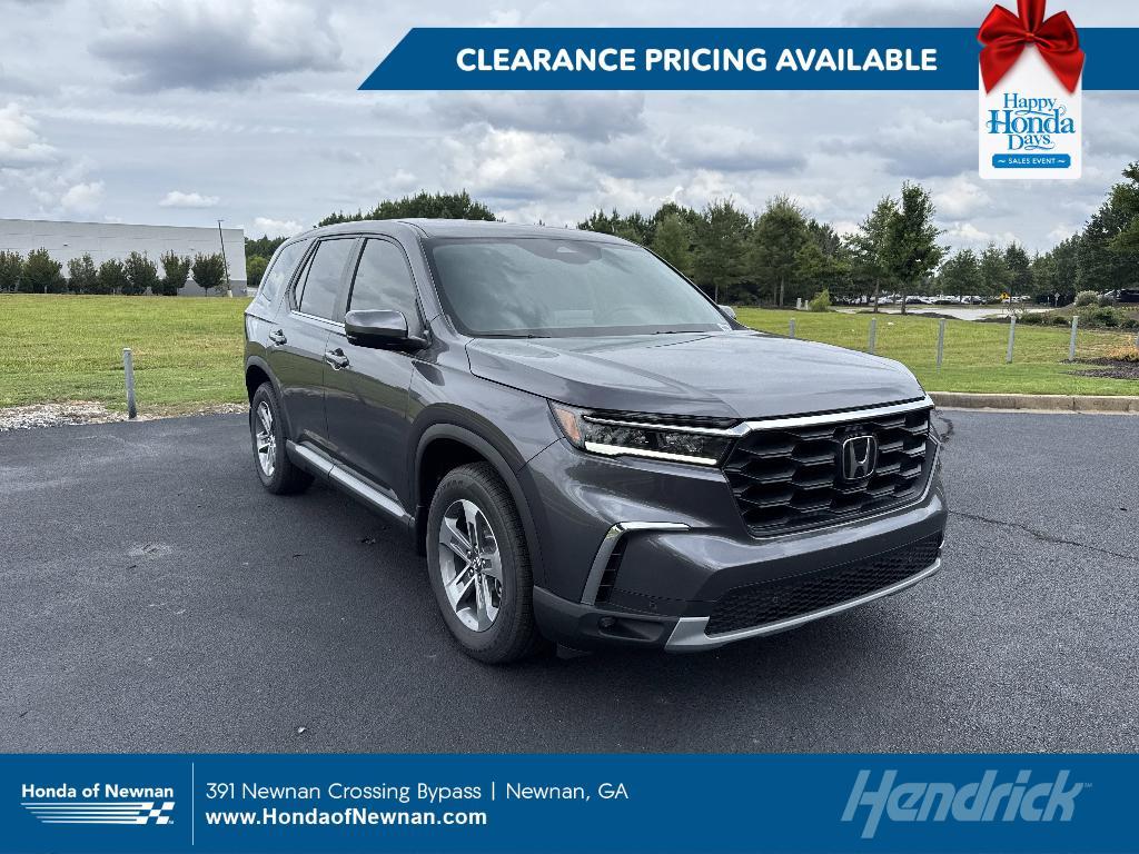 new 2025 Honda Pilot car, priced at $44,298