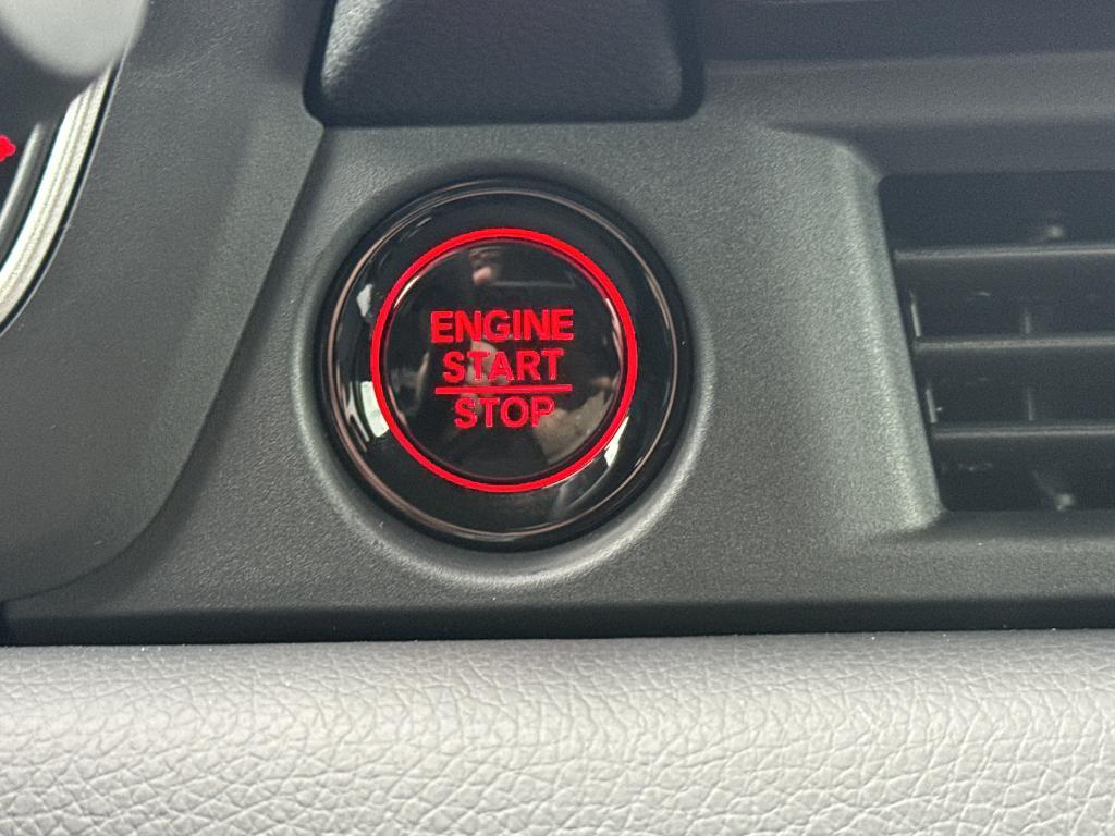 new 2025 Honda Pilot car, priced at $44,298