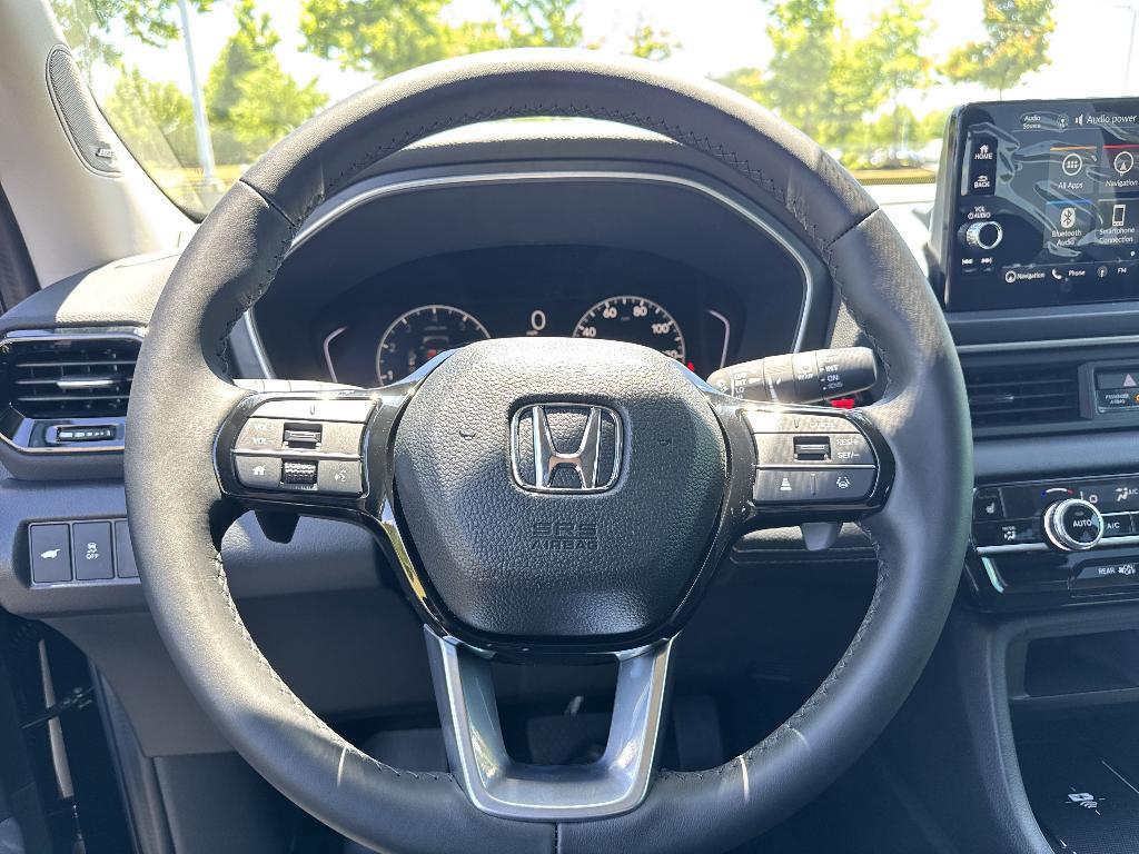 new 2025 Honda Pilot car, priced at $47,635