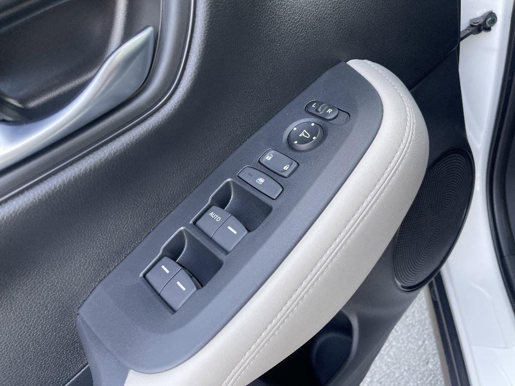 new 2026 Honda HR-V car, priced at $28,391