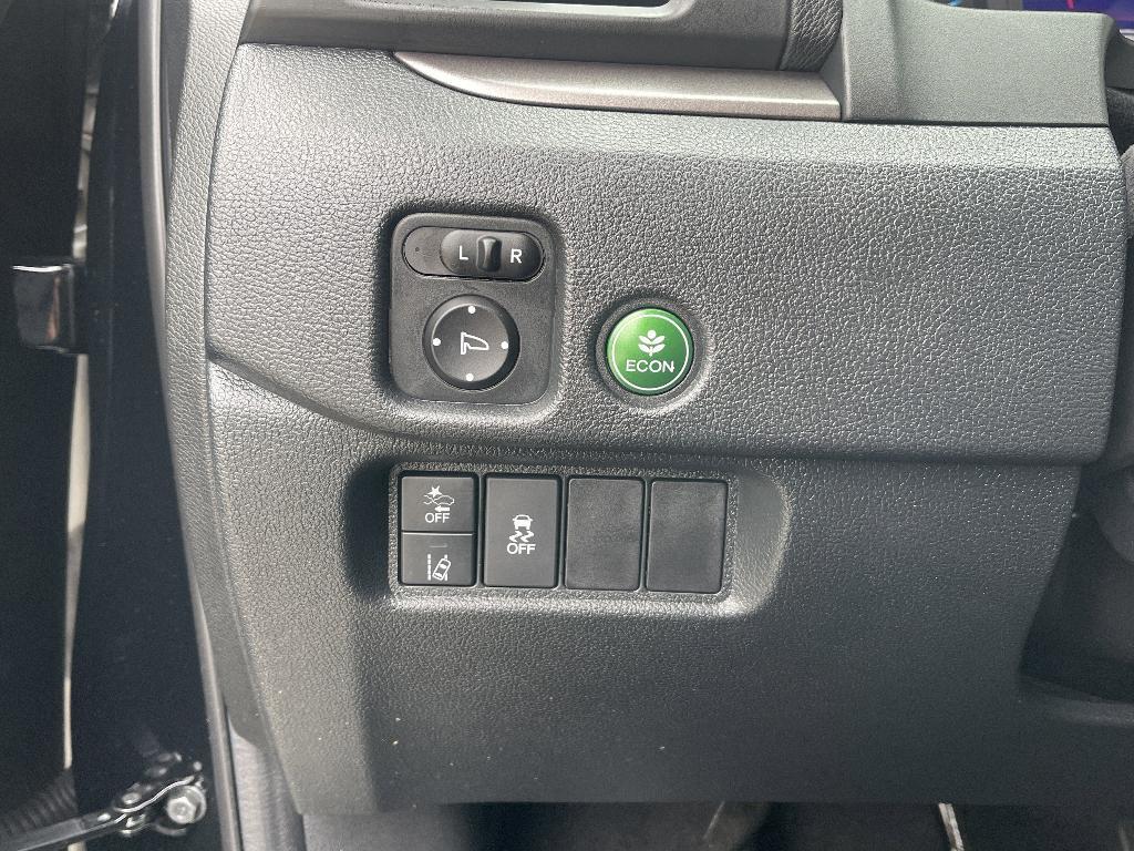 used 2022 Honda Pilot car, priced at $29,999