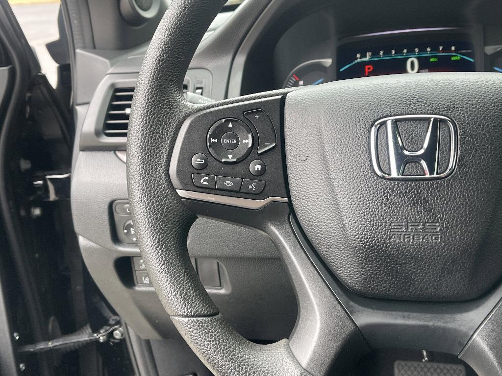 used 2022 Honda Pilot car, priced at $29,999