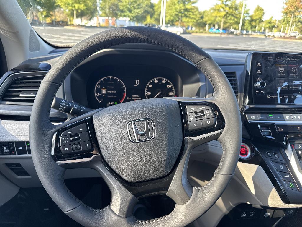new 2026 Honda Odyssey car, priced at $52,162