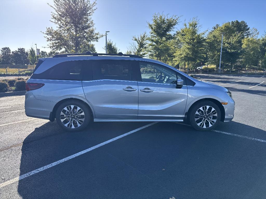 new 2026 Honda Odyssey car, priced at $52,162