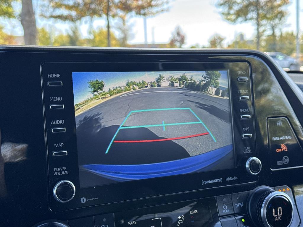 used 2020 Toyota Highlander car, priced at $25,900