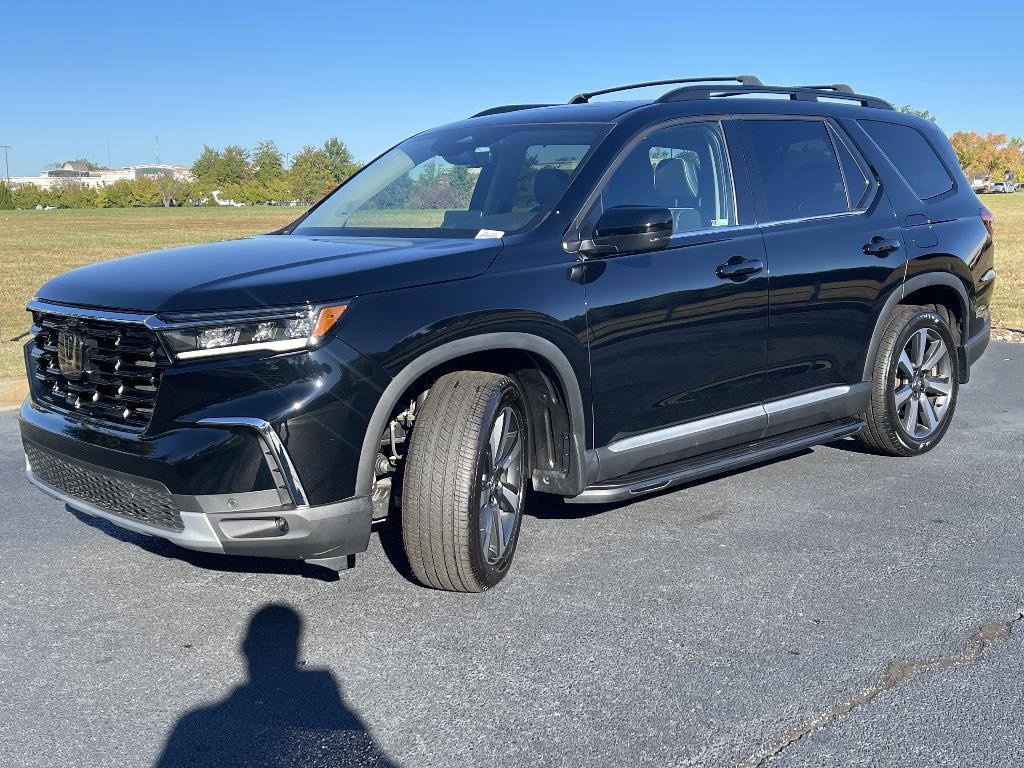 used 2023 Honda Pilot car, priced at $47,989