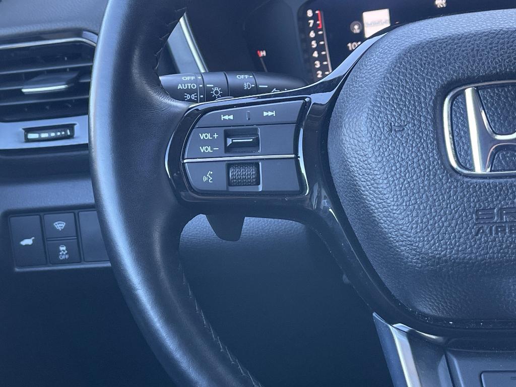 used 2023 Honda Pilot car, priced at $47,989