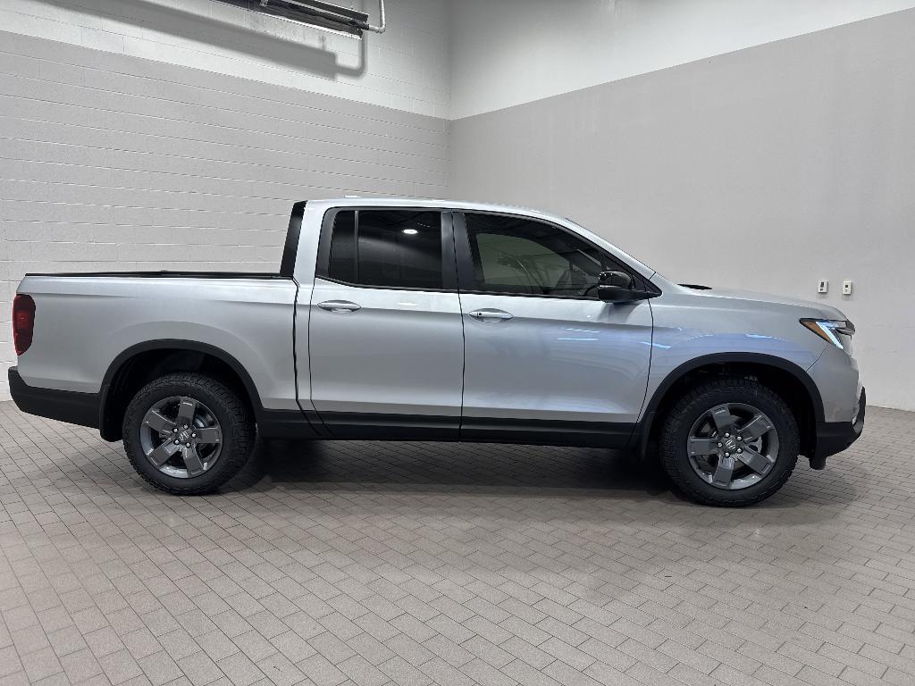 new 2025 Honda Ridgeline car, priced at $44,076