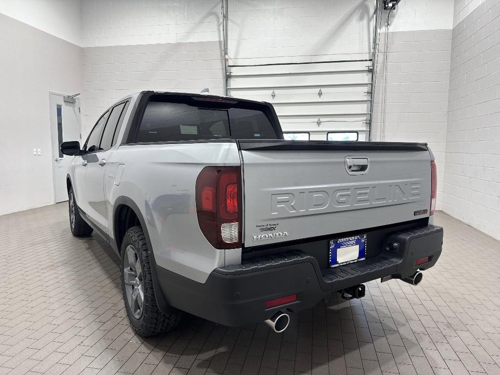 new 2025 Honda Ridgeline car, priced at $44,076