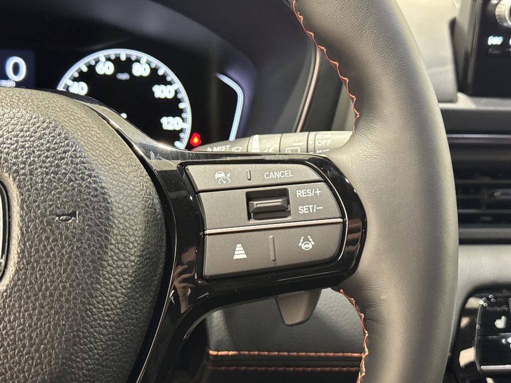 used 2025 Honda Pilot car, priced at $51,550