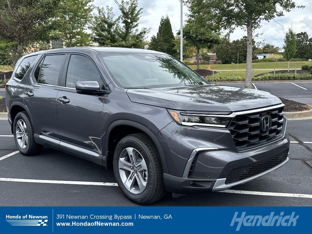 new 2025 Honda Pilot car, priced at $44,232