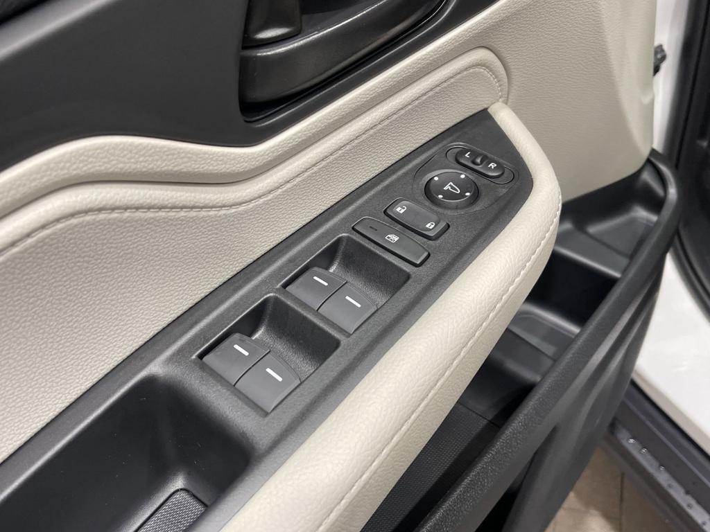 used 2025 Honda Odyssey car, priced at $43,808