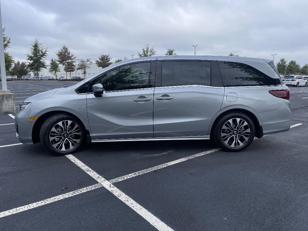 new 2026 Honda Odyssey car, priced at $51,062