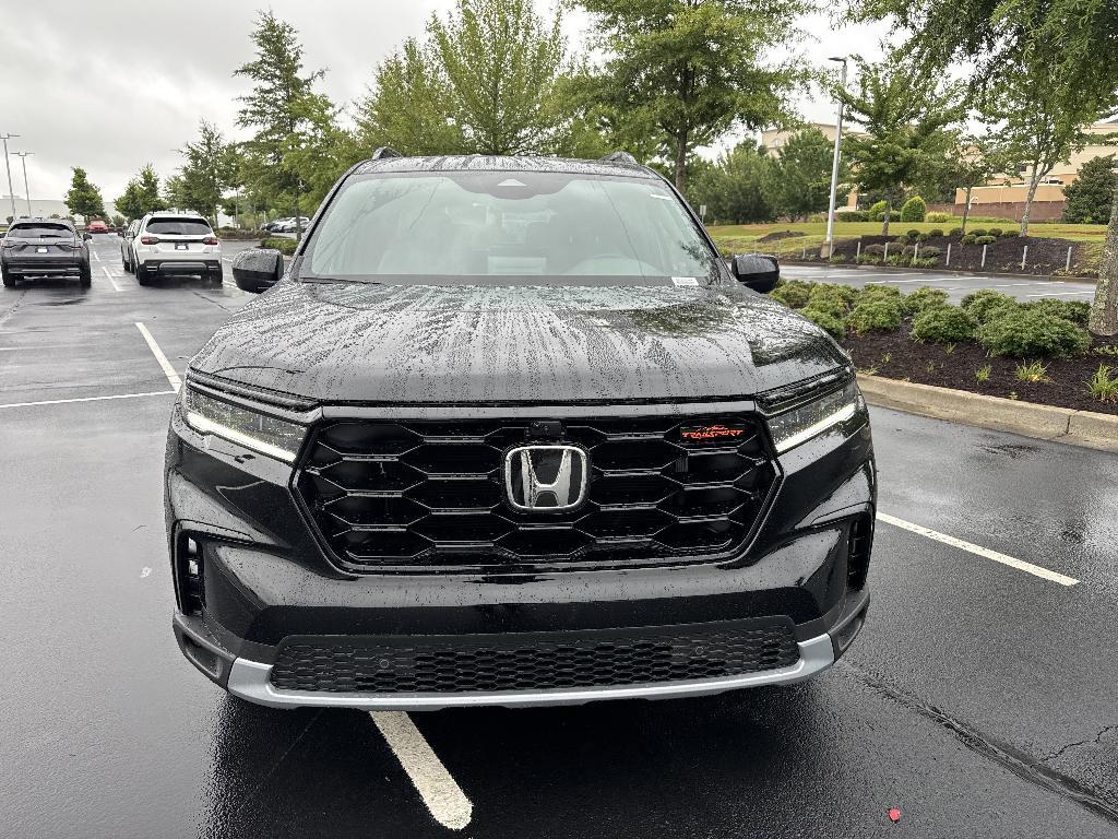 new 2025 Honda Pilot car, priced at $47,846
