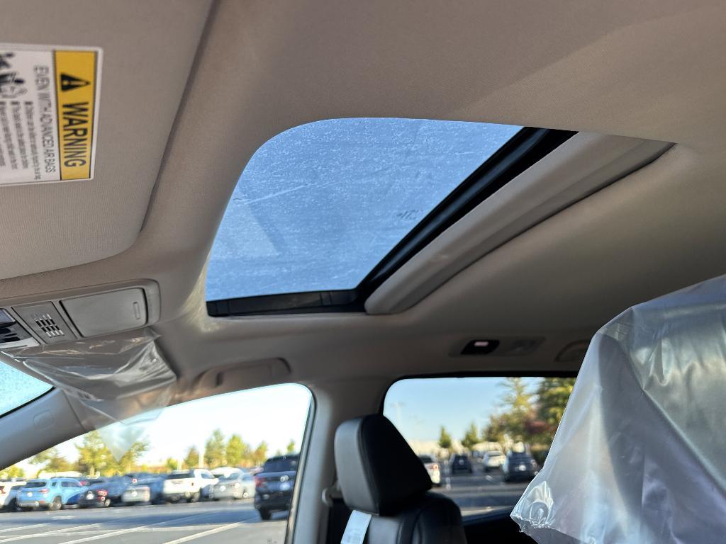 new 2026 Honda Odyssey car, priced at $43,858