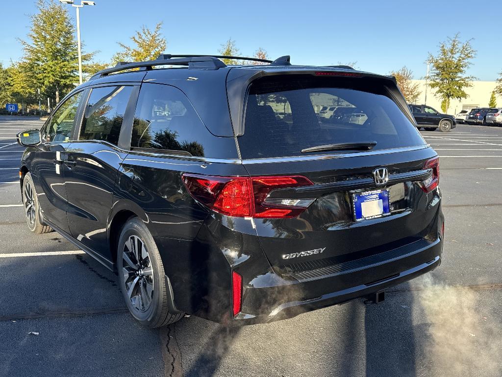 new 2026 Honda Odyssey car, priced at $43,858