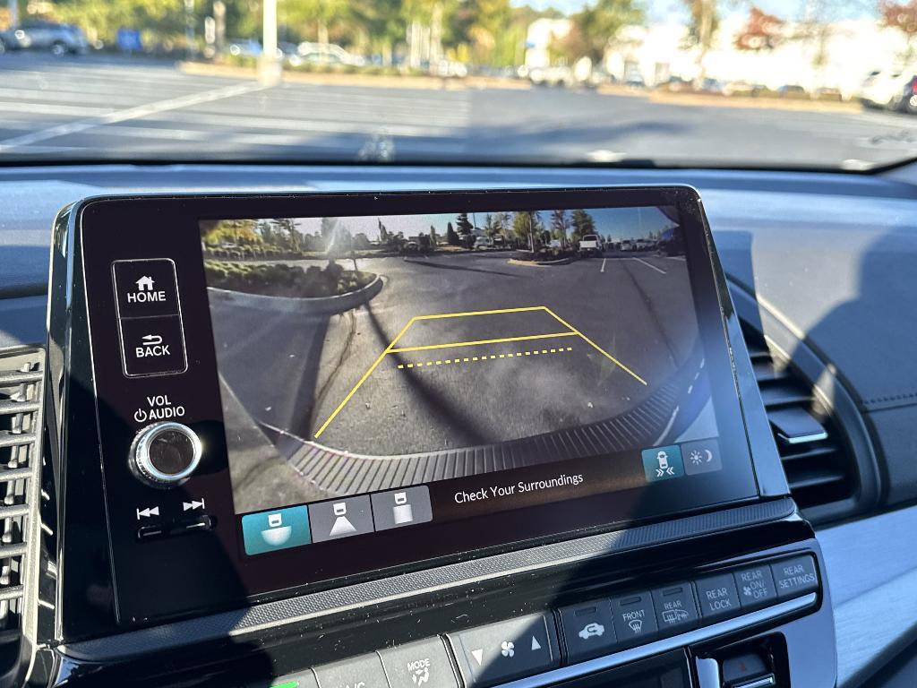 new 2026 Honda Odyssey car, priced at $43,858