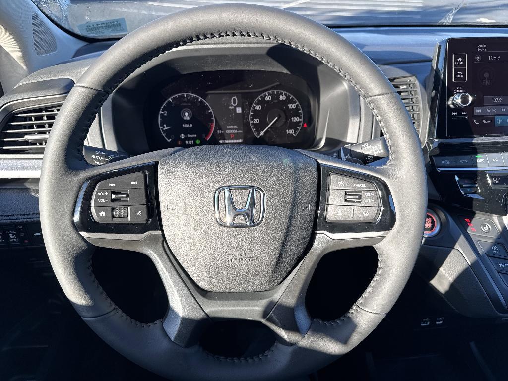 new 2026 Honda Odyssey car, priced at $43,858
