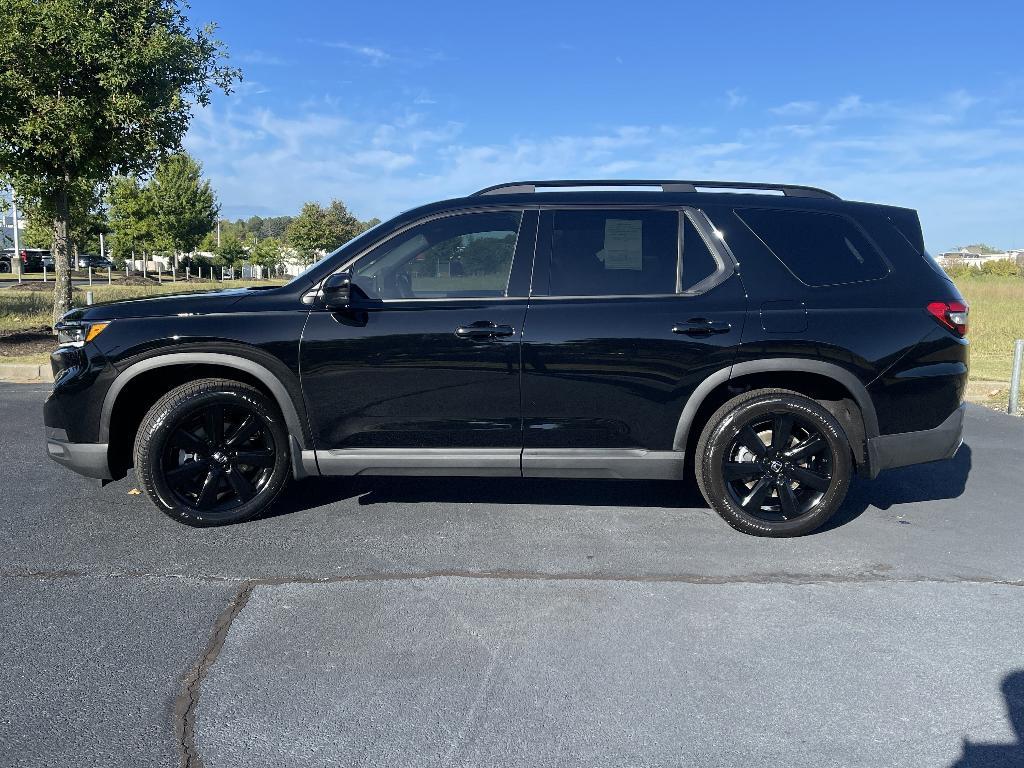 used 2025 Honda Pilot car, priced at $49,990