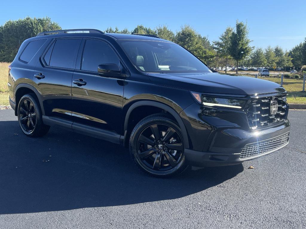 used 2025 Honda Pilot car, priced at $49,990