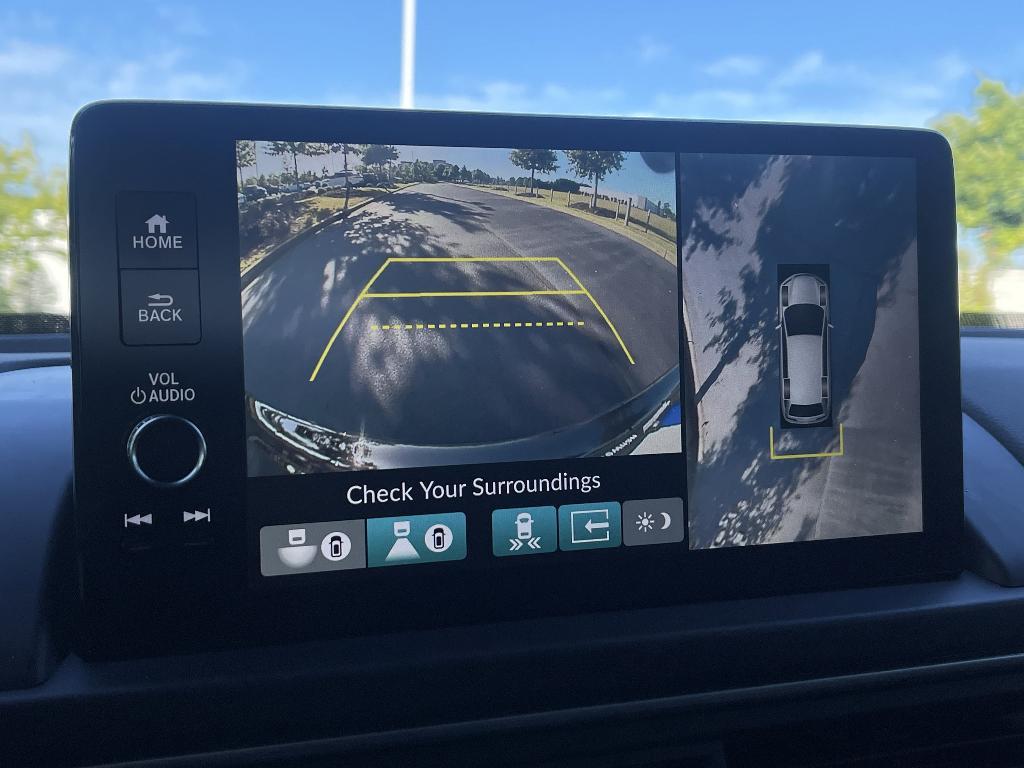 used 2025 Honda Pilot car, priced at $49,990