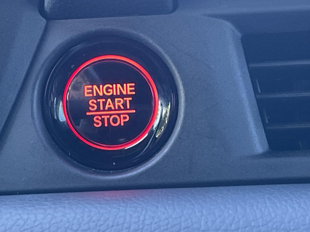 used 2025 Honda Pilot car, priced at $49,990