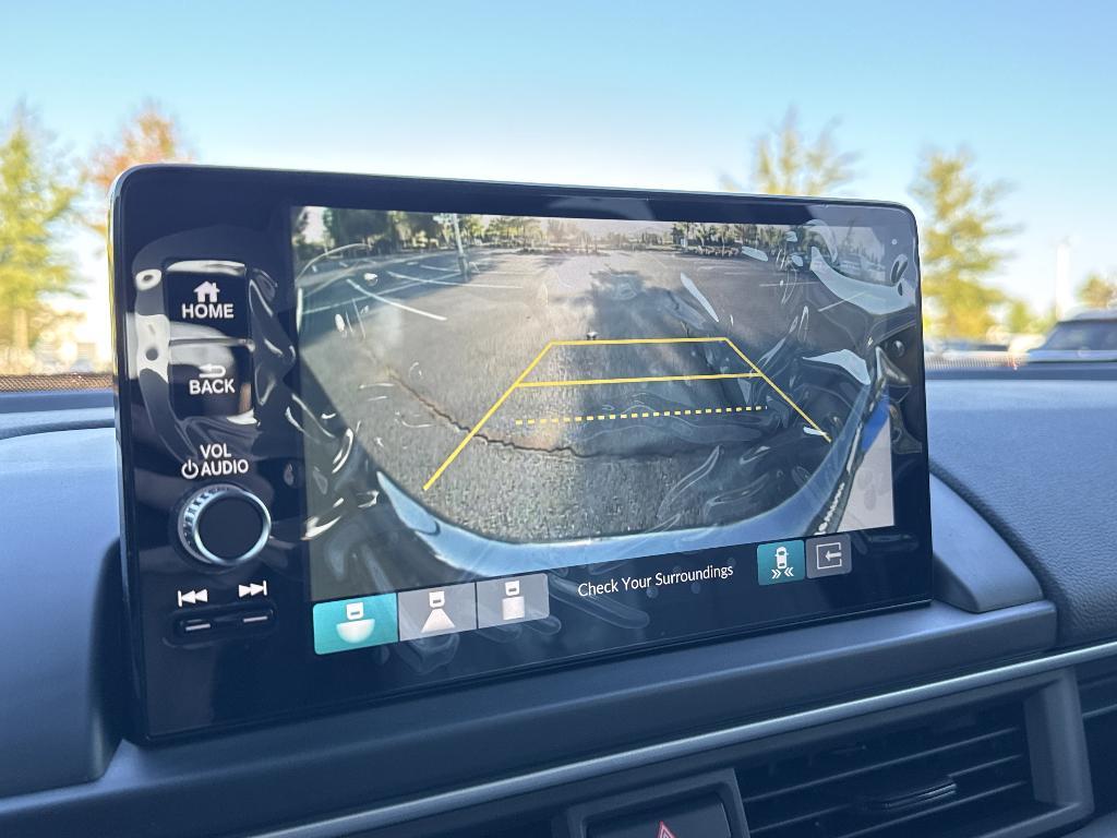 new 2025 Honda Pilot car, priced at $48,106