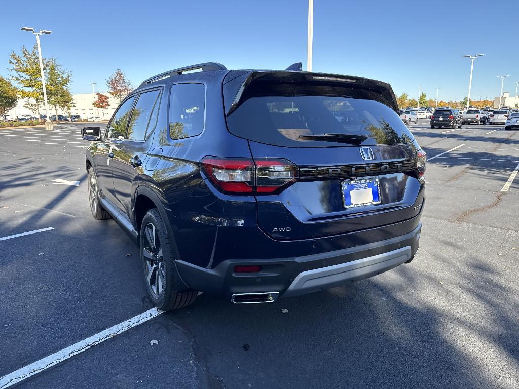 new 2025 Honda Pilot car, priced at $48,793