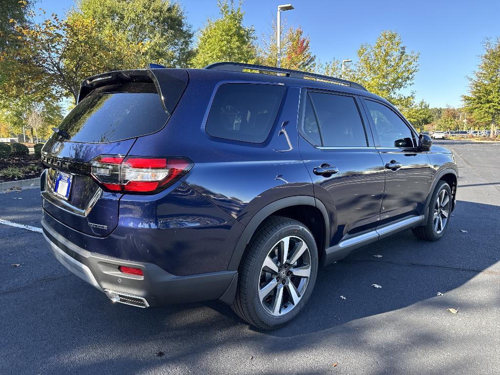 new 2025 Honda Pilot car, priced at $48,793