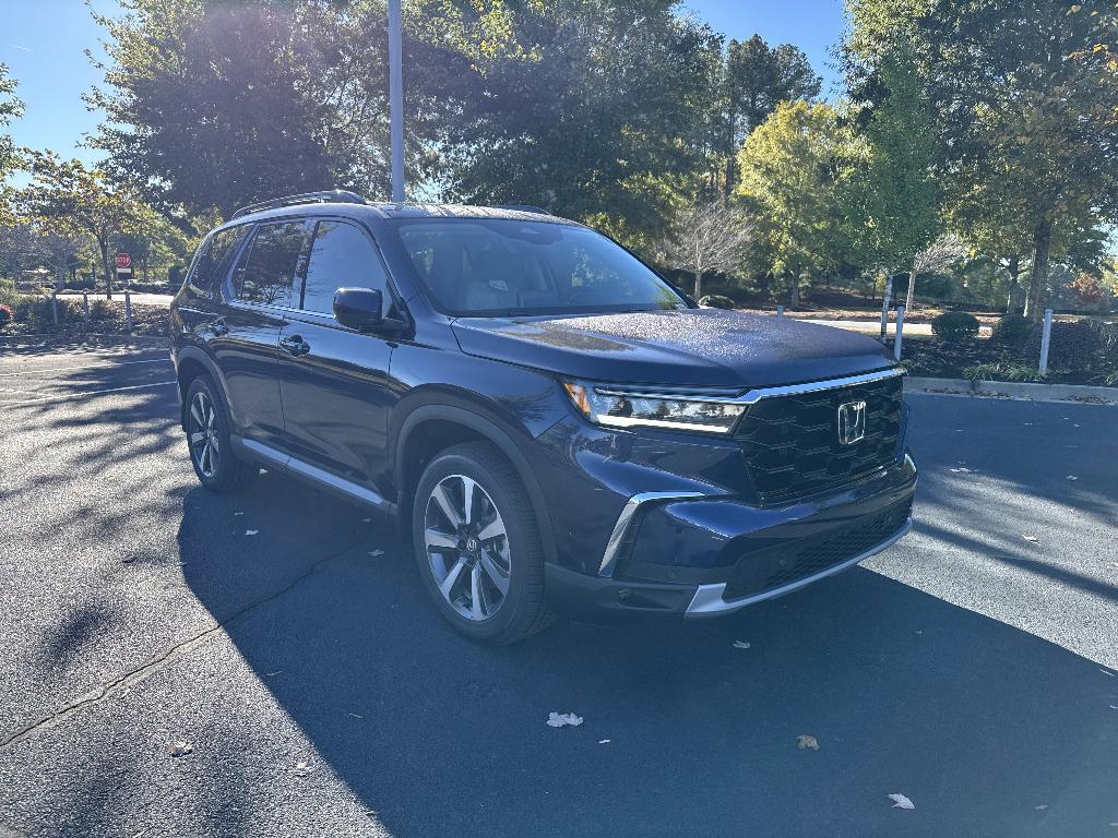 new 2025 Honda Pilot car, priced at $48,793