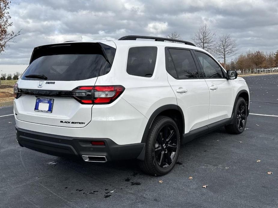 new 2025 Honda Pilot car, priced at $54,173