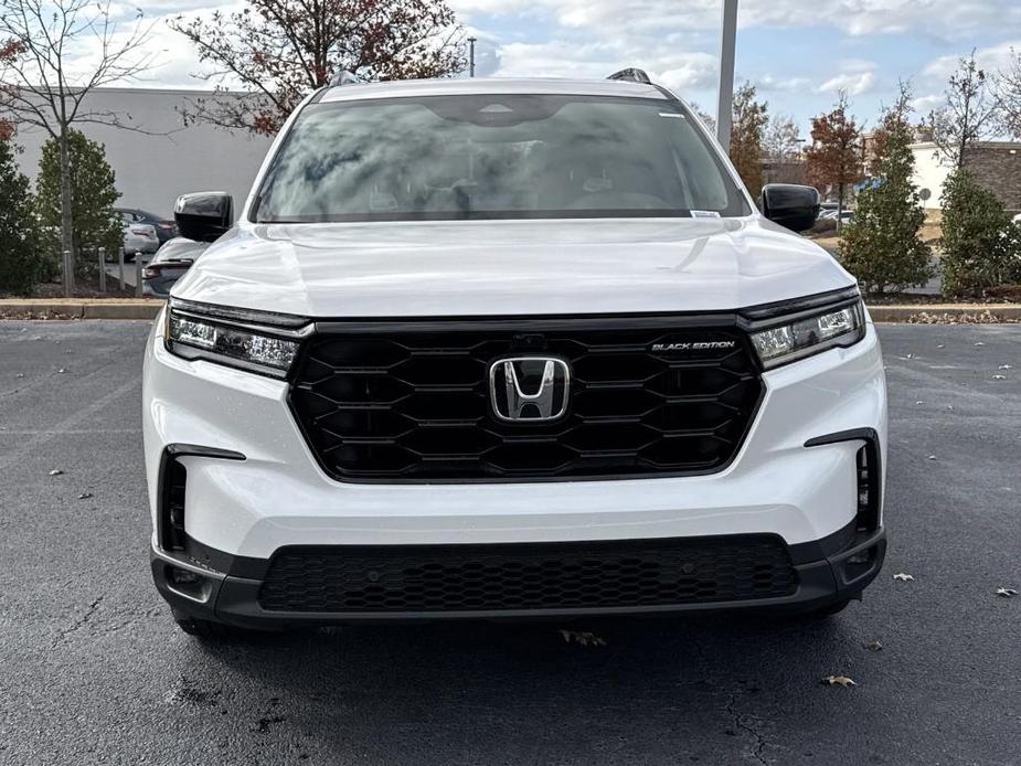 new 2025 Honda Pilot car, priced at $54,173